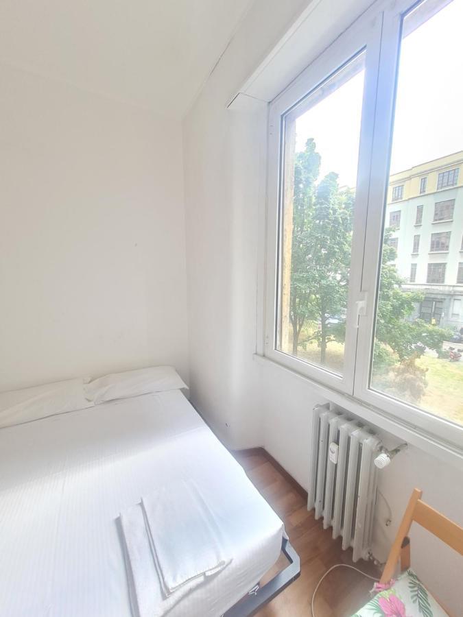 Santa Maria Valle Apartment Milan Bagian luar foto